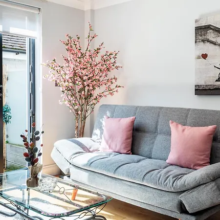Exceptional 2 Bed Boutique Home In Mill Hill Exterior photo