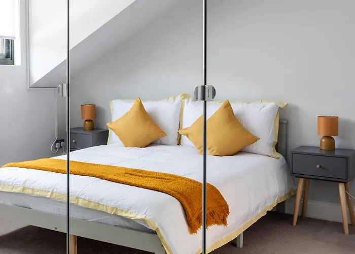 Exceptional 2 Bed Boutique Home In Mill Hill