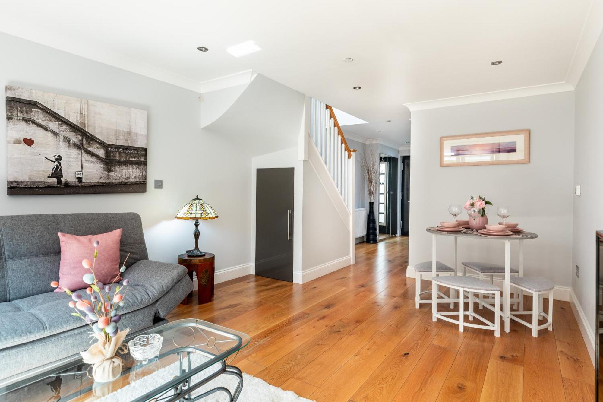 Exceptional 2 Bed Boutique In Holiday home