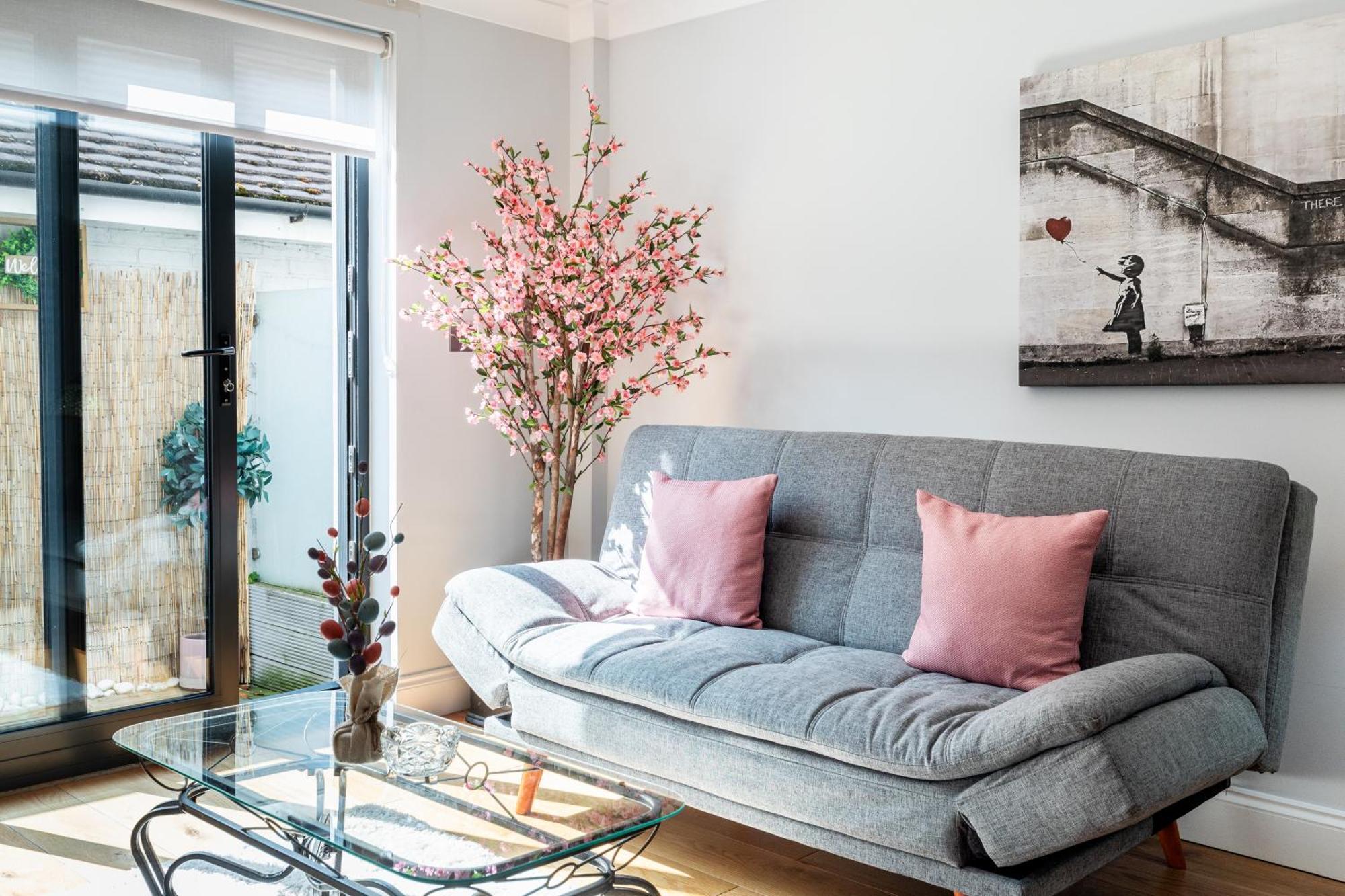 Exceptional 2 Bed Boutique In Mill Hill
