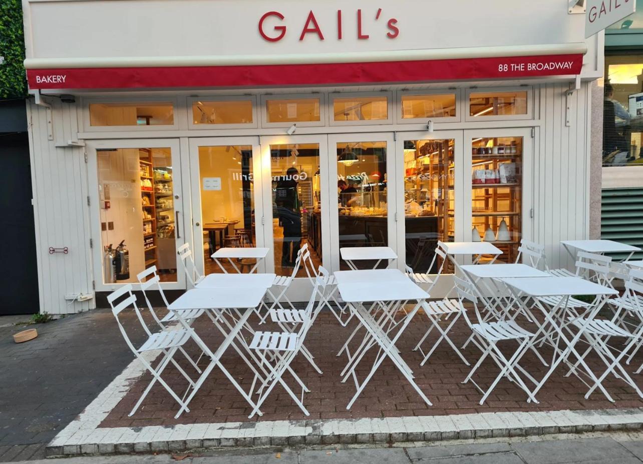 Exceptional 2 Bed Boutique In * Mill Hill